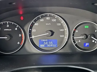 Hyundai Starex 2018, 78776 км, за 11634.06 USD - фото 7