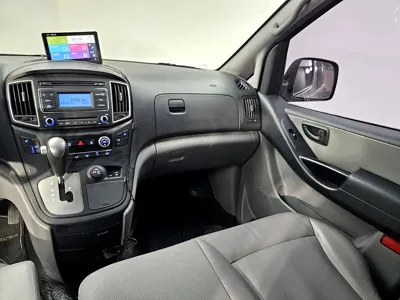 Hyundai Starex 2018, 78776 км, за 11634.06 USD - фото 10