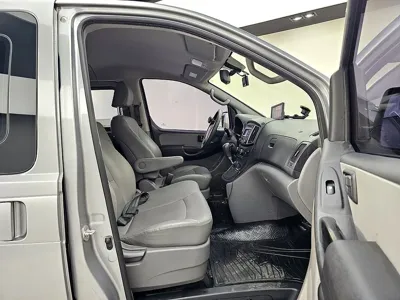 Hyundai Starex 2018, 78776 км, за 11634.06 USD - фото 11