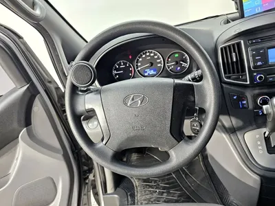 Hyundai Starex 2018, 78776 км, за 11634.06 USD - фото 12