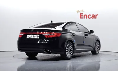 Hyundai Grandeur 2014, 114460 км, за 5139.22 USD