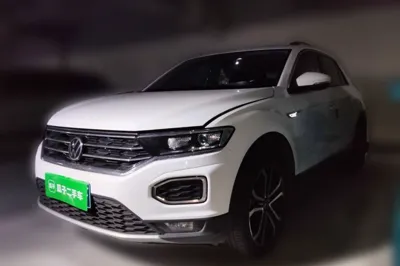 Volkswagen T-Roc · 2021 год