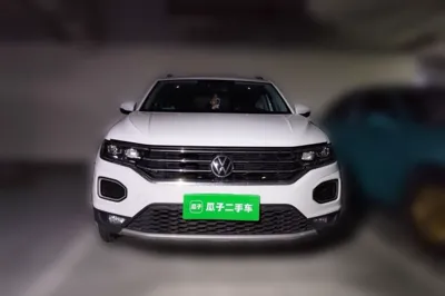 Volkswagen T-Roc 2021, 58700 км, за 11266 USD