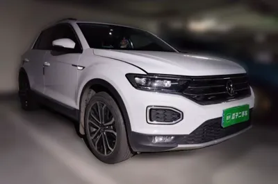 Volkswagen T-Roc 2021, 58700 км, за 11266 USD