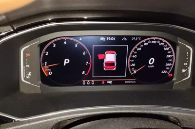Volkswagen T-Roc 2021, 58700 км, за 11266 USD - фото 11