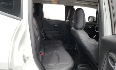 Jeep Renegade 2022, 21649 км, за 13869.89 USD - фото 11