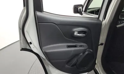 Jeep Renegade 2022, 21649 км, за 13869.89 USD - фото 25