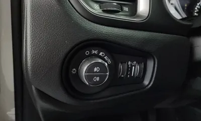 Jeep Renegade 2022, 21649 км, за 13869.89 USD - фото 29