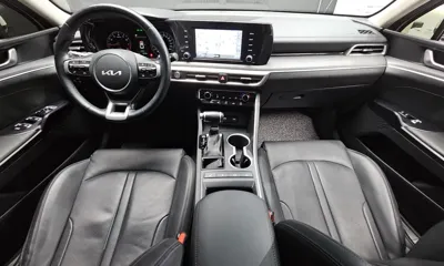 Kia K5 2023, 52195 км, за 11181.17 USD - фото 7