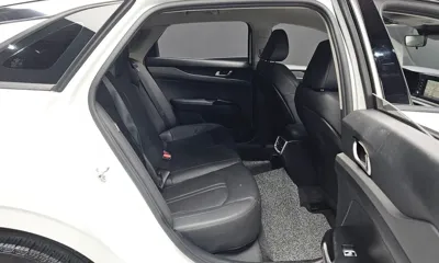 Kia K5 2023, 52195 км, за 11181.17 USD - фото 11