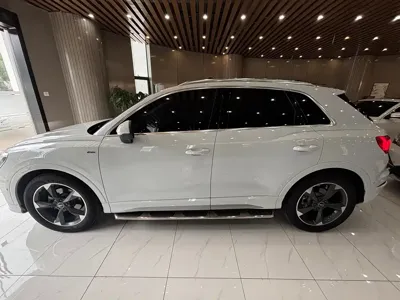Audi Q3 2022, 51000 км, за 25272.25 USD