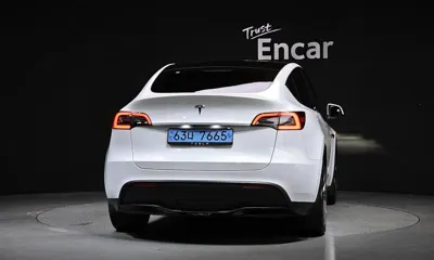 Tesla Model Y 2023, 56922 км, за 24412.31 USD