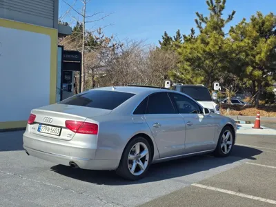 Audi A8 2011, 236124 км, за 2986.74 USD