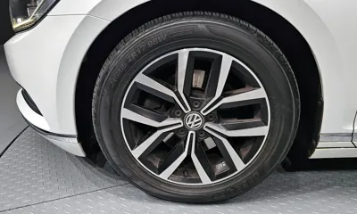 Volkswagen Passat 2018, 95623 км, за 11039.14 USD