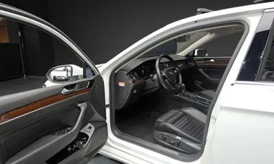 Volkswagen Passat 2018, 95623 км, за 11039.14 USD - фото 10