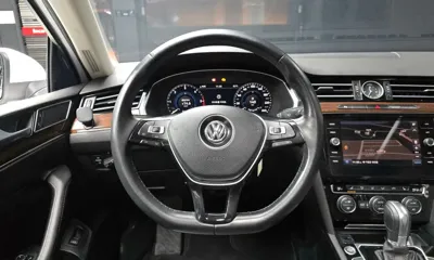 Volkswagen Passat 2018, 95623 км, за 11039.14 USD - фото 13