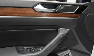 Volkswagen Passat 2018, 95623 км, за 11039.14 USD - фото 17