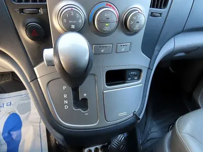 Hyundai Starex 2016, 224337 км, за 4096.46 USD - фото 9