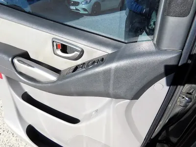 Hyundai Starex 2016, 224337 км, за 4096.46 USD - фото 11