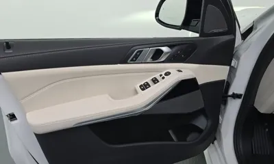 BMW X5 2025, 6035 км, за 85991.86 USD - фото 24