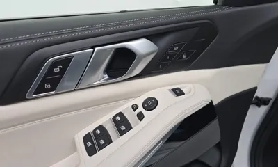 BMW X5 2025, 6035 км, за 85991.86 USD - фото 31