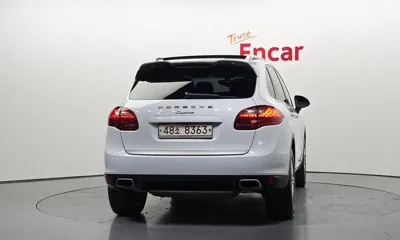 Porsche Cayenne 2014, 45117 км, за 16251.7 USD