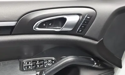 Porsche Cayenne 2014, 45117 км, за 16251.7 USD - фото 17