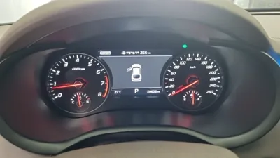 Kia Stinger 2018, 82000 км, за 8859.94 USD - фото 8