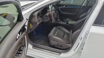 Kia Stinger 2018, 82000 км, за 8859.94 USD - фото 16