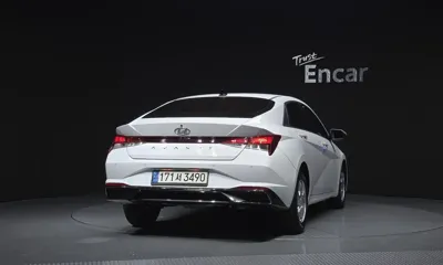 Hyundai Avante 2021, 72894 км, за 10863.92 USD