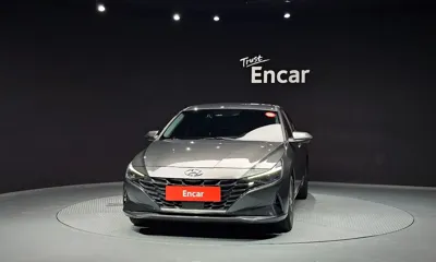 Hyundai Avante 2023, 122696 км, за 8205.33 USD