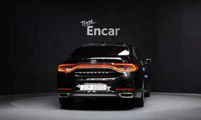 Hyundai Grandeur 2017, 95579 км, за 9142.33 USD