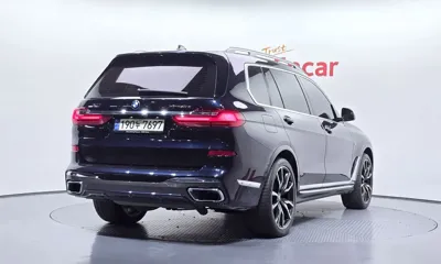 BMW X7 2021, 81900 км, за 47175.35 USD