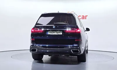 BMW X7 2021, 81900 км, за 47175.35 USD