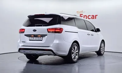 Kia Canival 2017, 102489 км, за 6564.26 USD
