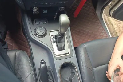 Ford Everest 2017, 29200 км, за 11246 USD - фото 14