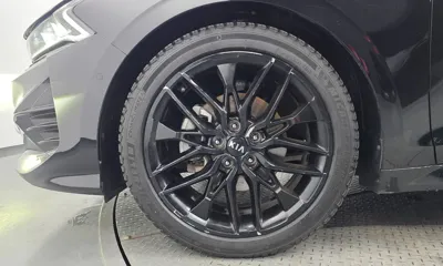 Kia K5 2020, 107789 км, за 11661.24 USD