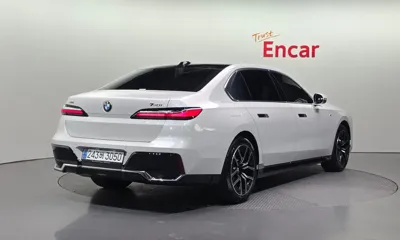 BMW 7-Series 2024, 35825 км, за 73457.69 USD