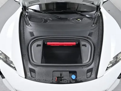 Porsche Taycan 2025, 6385 км, за 147987.41 USD - фото 6