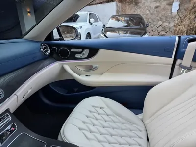 Mercedes-Benz E-Class 2018, 50600 км, за 31053.84 USD - фото 10