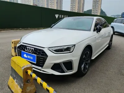 Audi A4L · 2022 год
