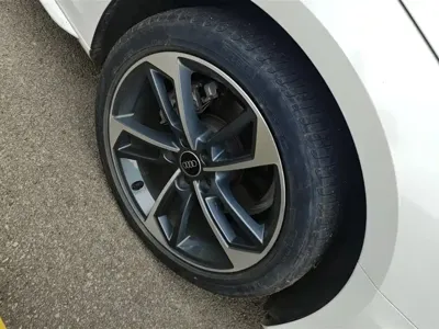 Audi A4L 2022, 91800 км, за 18245.67 USD - фото 6