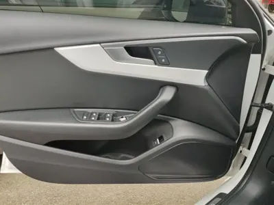 Audi A4L 2022, 91800 км, за 18245.67 USD - фото 7
