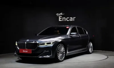 BMW 7-Series · 2020 год