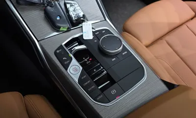 BMW 3-Series 2025, 10041 км, за 23922.5 USD - фото 9