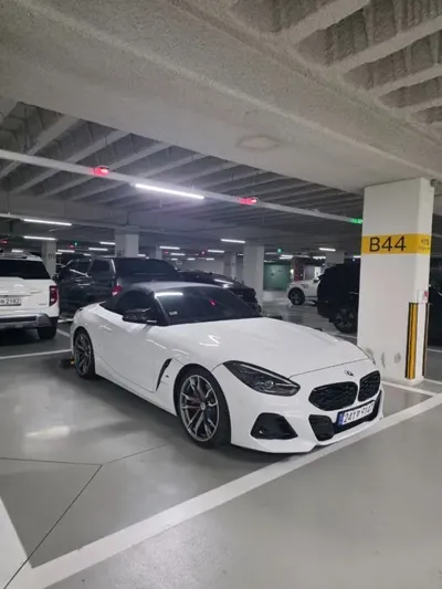 BMW Z4 2023, 26648 км, за 34814.35 USD