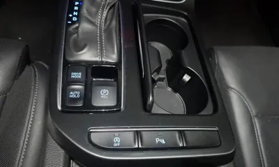 Hyundai Grandeur 2018, 123700 км, за 8527.24 USD - фото 10