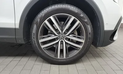 Volkswagen Tiguan 2022, 15813 км, за 25551.75 USD