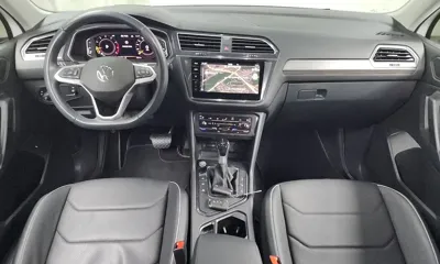 Volkswagen Tiguan 2022, 15813 км, за 25551.75 USD - фото 7