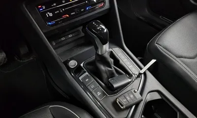 Volkswagen Tiguan 2022, 15813 км, за 25551.75 USD - фото 9